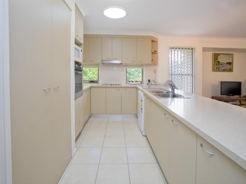 7 Chance Court, Springfield Lakes QLD 4300
