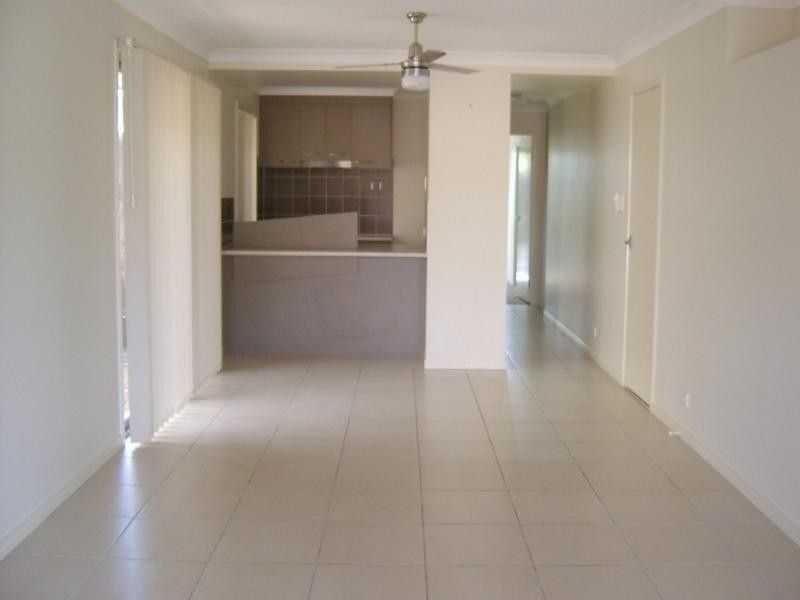 19 Esperance Crescent, Springfield Lakes QLD 4300