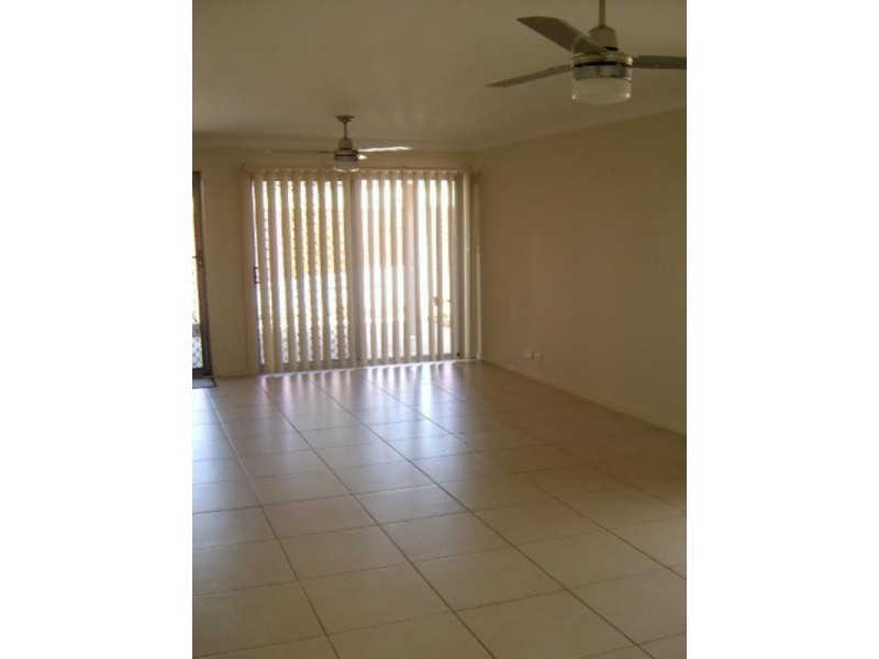 19 Esperance Crescent, Springfield Lakes QLD 4300