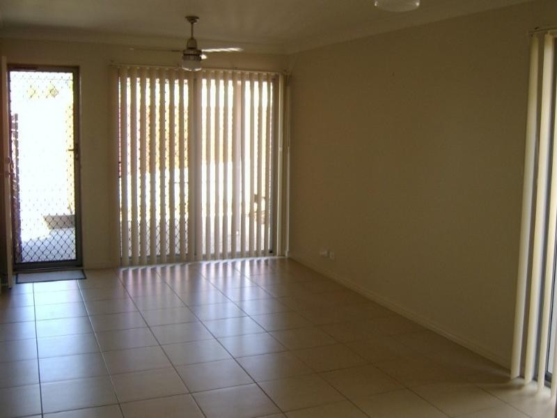 19 Esperance Crescent, Springfield Lakes QLD 4300