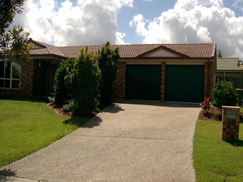 8 Highpeak Crescent, Springfield QLD 4300
