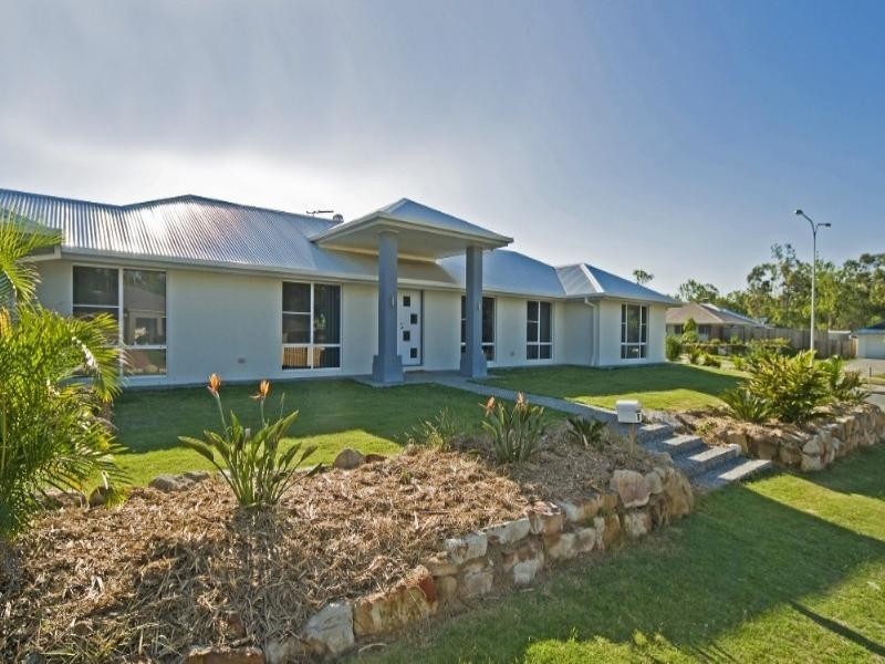 1 McAuley Crescent, Augustine Heights QLD 4300