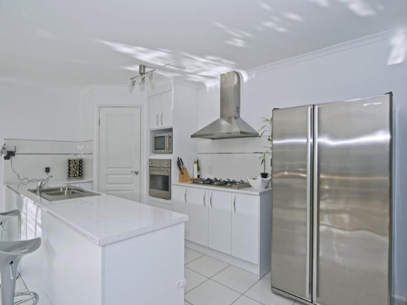 1 McAuley Crescent, Augustine Heights QLD 4300