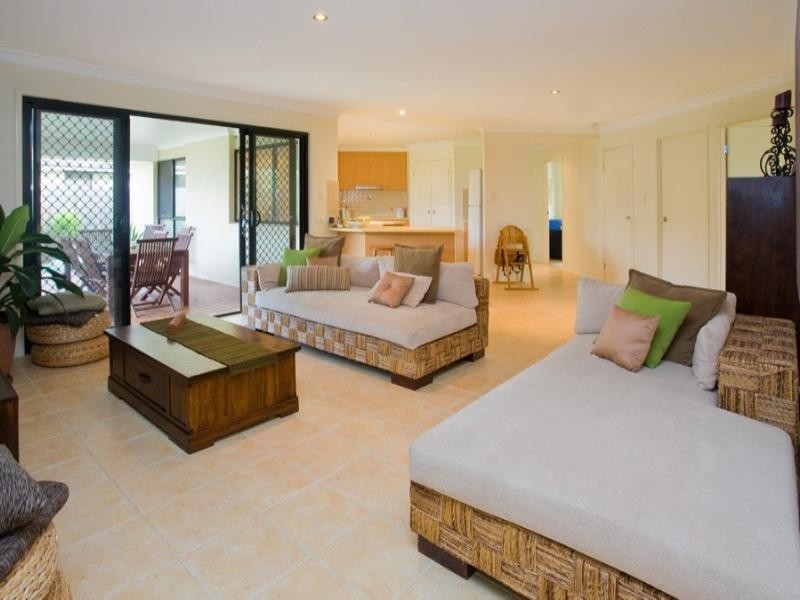 106 Lakeside Avenue, Springfield Lakes QLD 4300