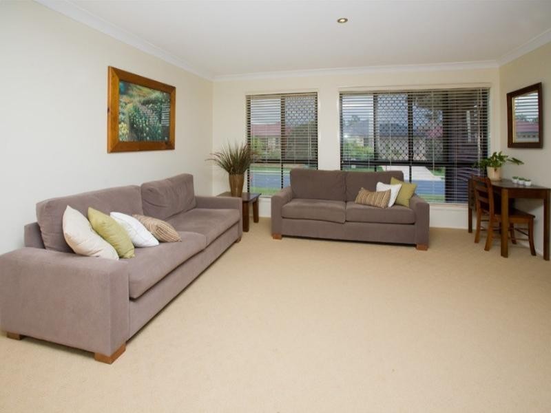 106 Lakeside Avenue, Springfield Lakes QLD 4300