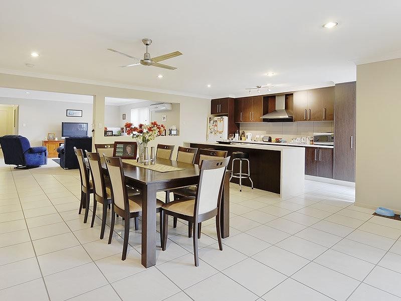 23 Admiral Crescent, Springfield Lakes QLD 4300