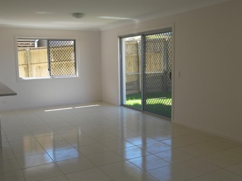 6 Rose Avenue, Springfield Lakes QLD 4300