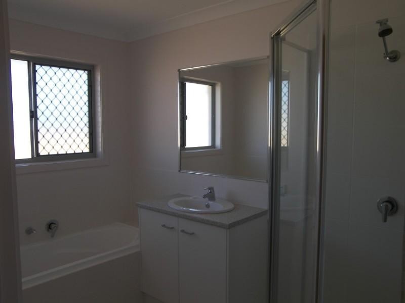 6 Rose Avenue, Springfield Lakes QLD 4300