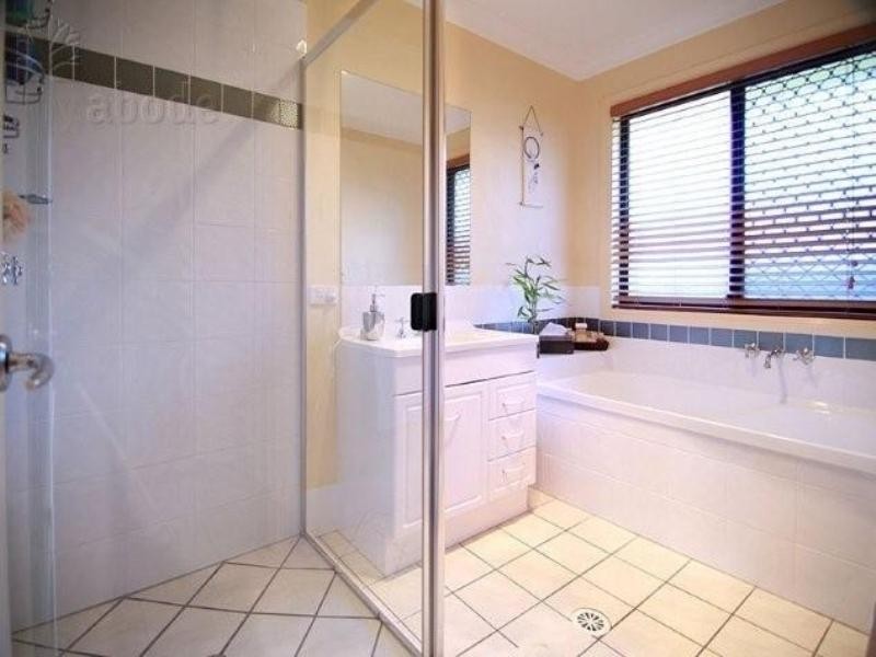 31 Eden Crescent, Springfield Lakes QLD 4300