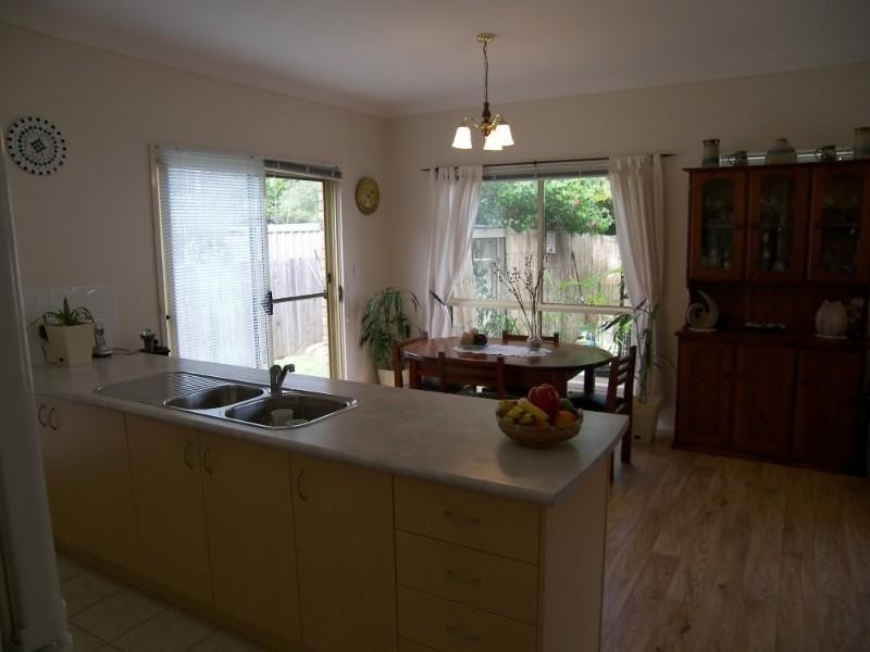 12 St John Place, Springfield Lakes QLD 4300