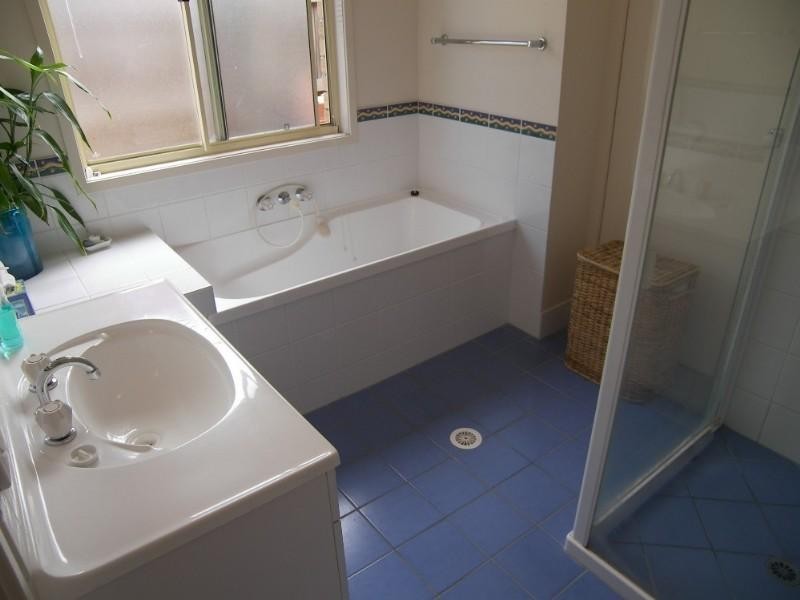 12 St John Place, Springfield Lakes QLD 4300