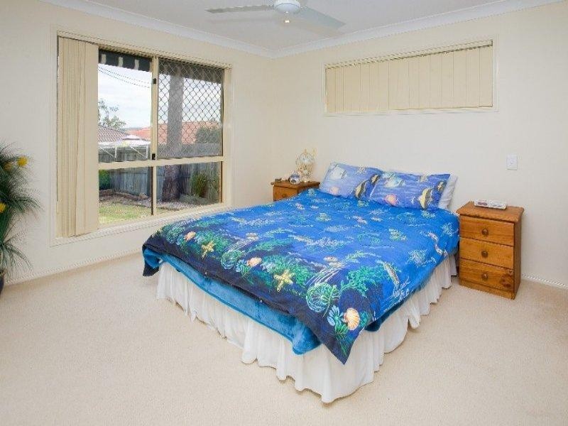 8 Harriet Court, Springfield Lakes QLD 4300