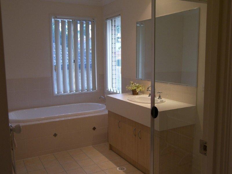 28 Lavender Street, Springfield Lakes QLD 4300