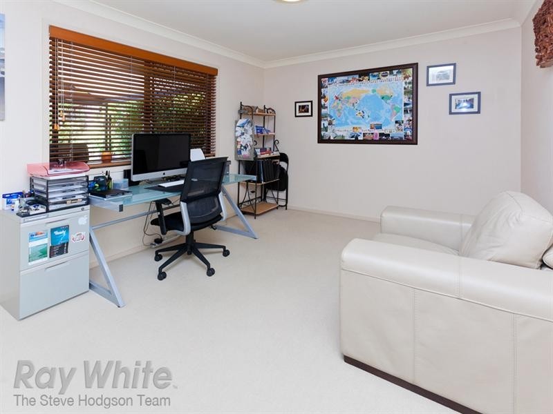 17 De Marce Court, Springfield Lakes QLD 4300