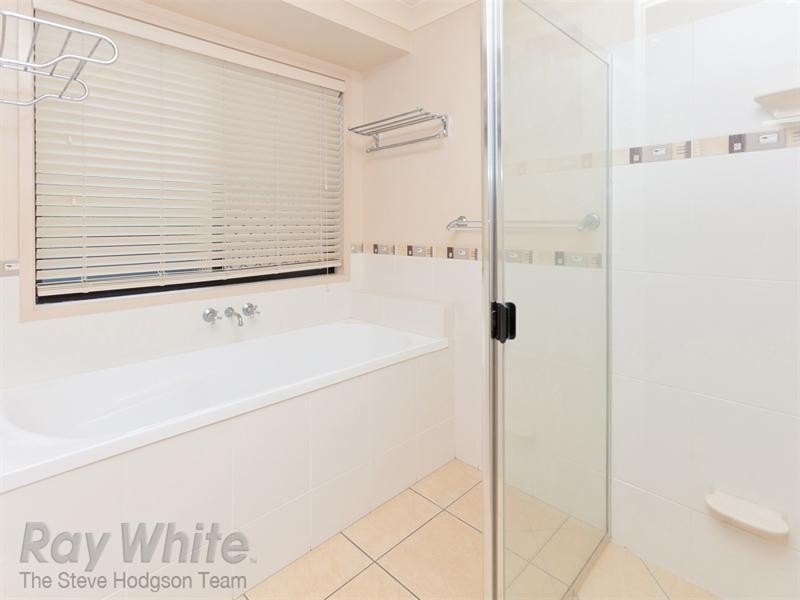 17 De Marce Court, Springfield Lakes QLD 4300