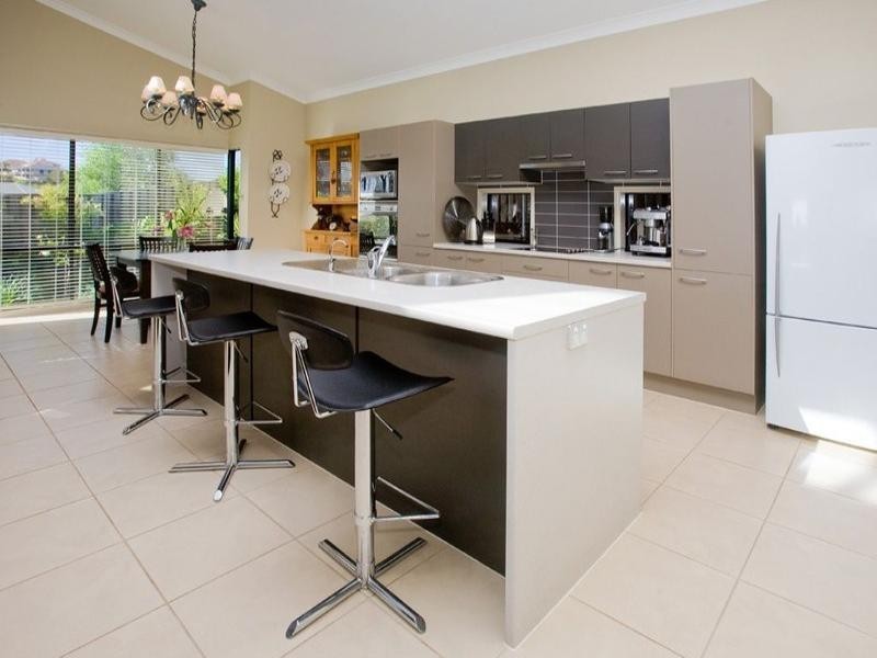 Springfield Lakes QLD 4300