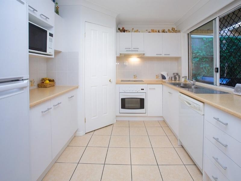 9 Harriet Court, Springfield Lakes QLD 4300