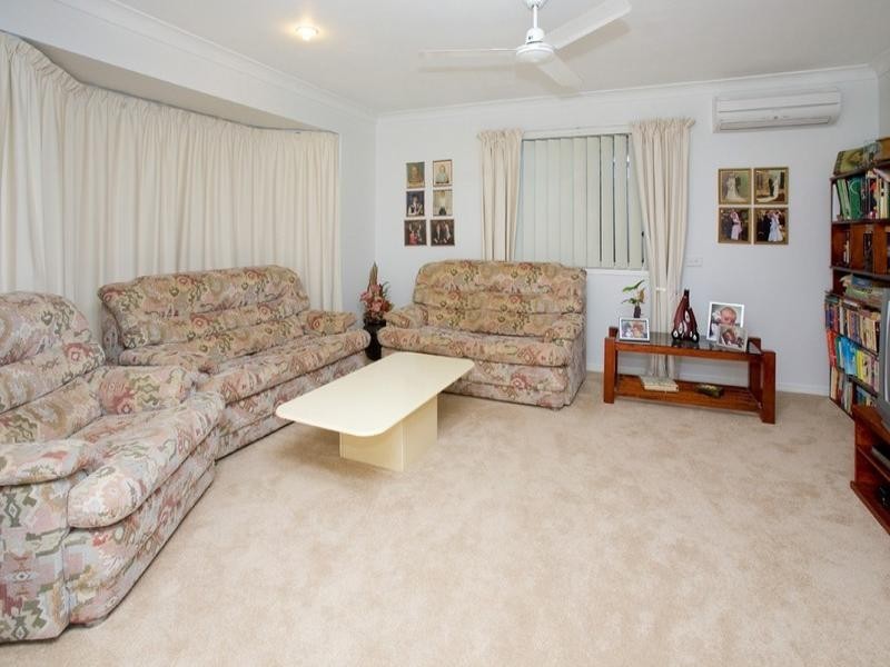 9 Harriet Court, Springfield Lakes QLD 4300