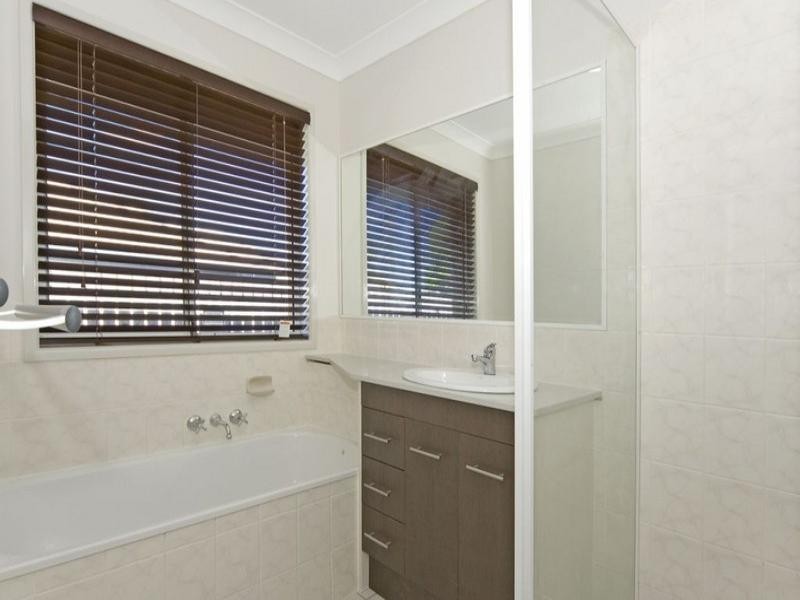 5 Knight Street, Redbank Plains QLD 4301