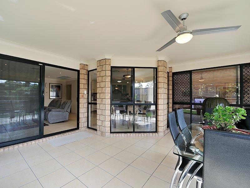 17 De Marce Court, Springfield Lakes QLD 4300