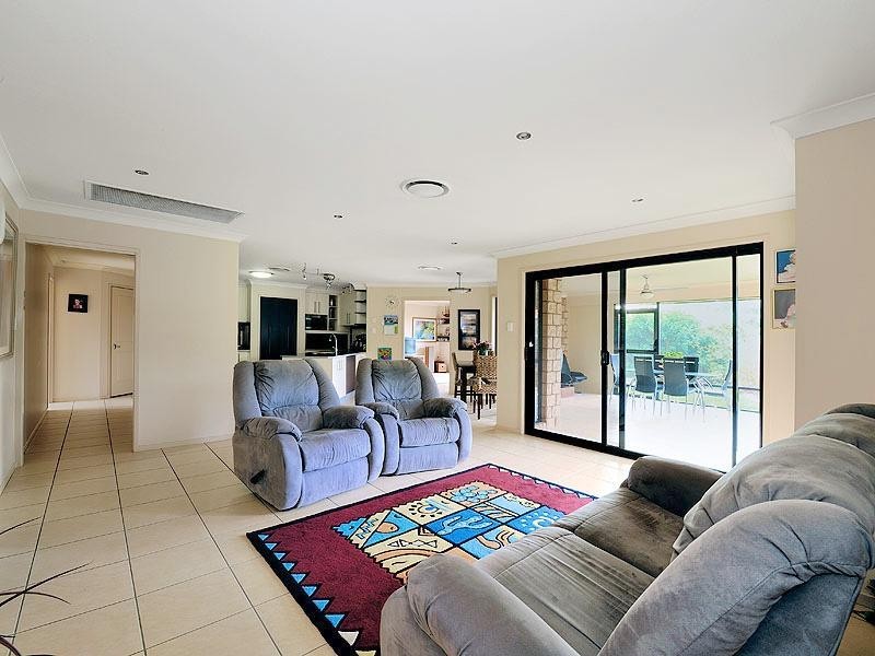17 De Marce Court, Springfield Lakes QLD 4300