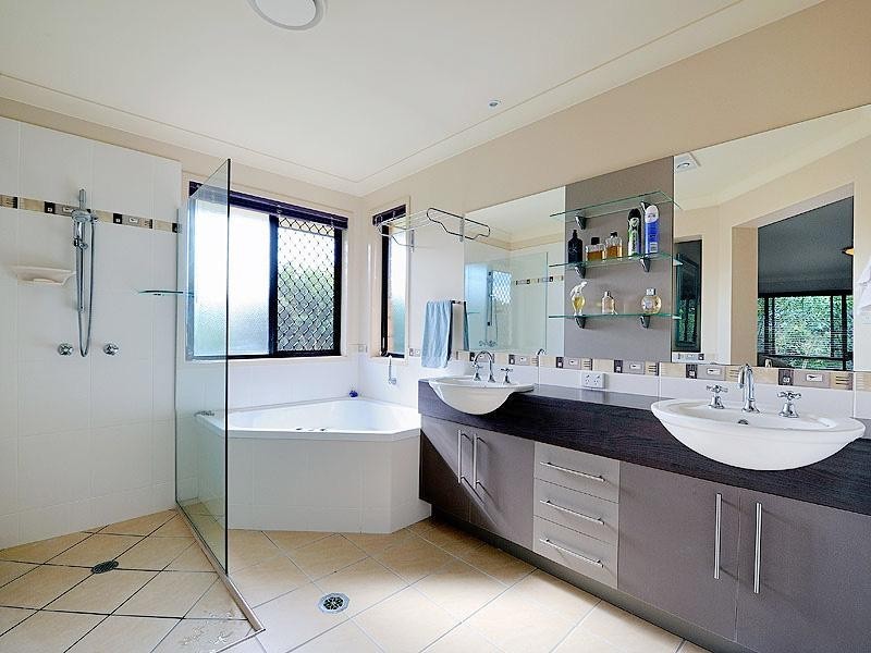 17 De Marce Court, Springfield Lakes QLD 4300