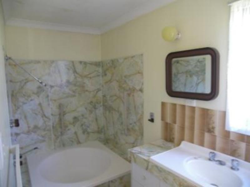 80 Ishmael Road, Camira QLD 4300