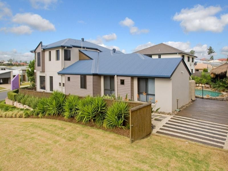 15 Summit Drive, Springfield Lakes QLD 4300