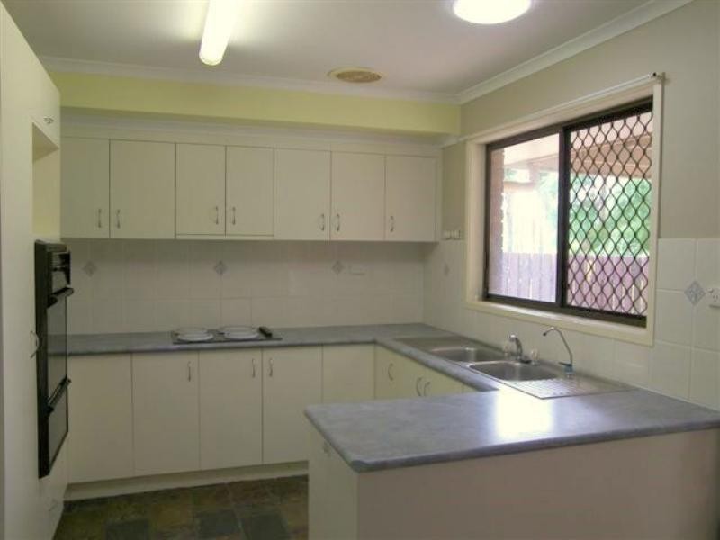 28 Wilson Drive, Camira QLD 4300