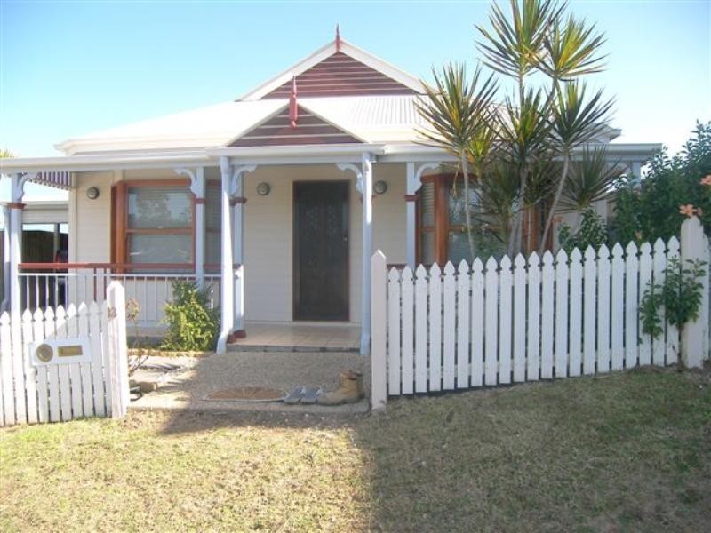 On Wanderer Crescent, Springfield Lakes QLD 4300