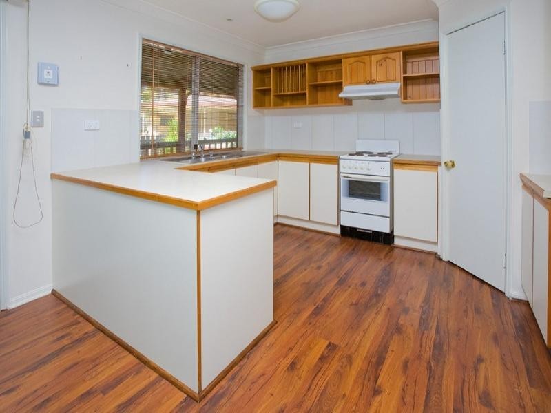 25 Falvey Crescent, Goodna QLD 4300