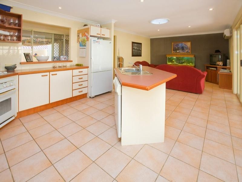 6 Orchid Place, Springfield QLD 4300