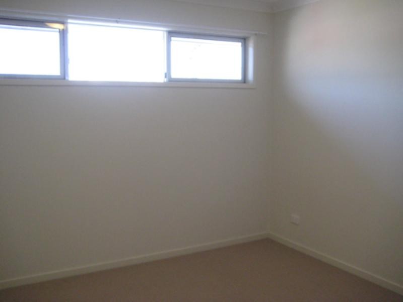 13 Admiral Crescent, Springfield Lakes QLD 4300