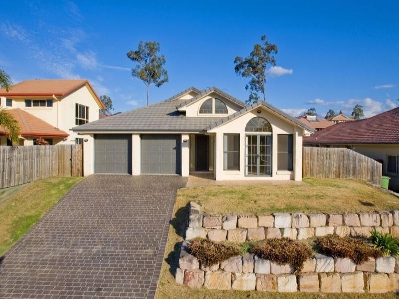 4 Dew Close, Springfield Lakes QLD 4300