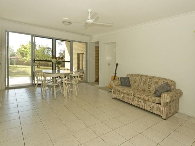 42 Moss Road, Camira QLD 4300