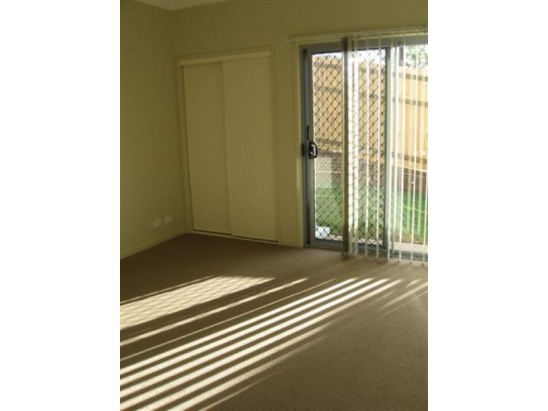 12 Meridian Avenue, Springfield Lakes QLD 4300