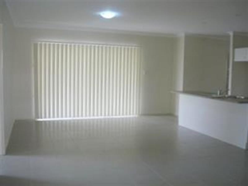 On Cottonwood Crescent, Springfield Lakes QLD 4300