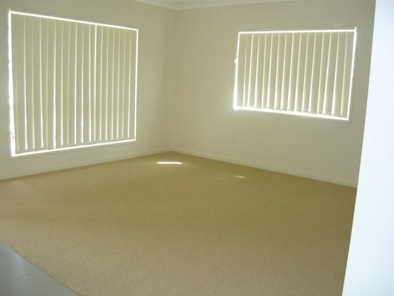 On Cottonwood Crescent, Springfield Lakes QLD 4300