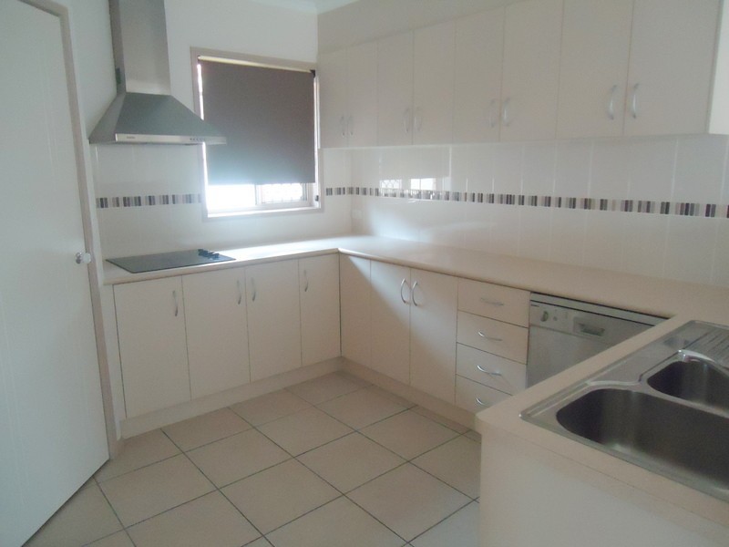 On Karnak Court, Camira QLD 4300