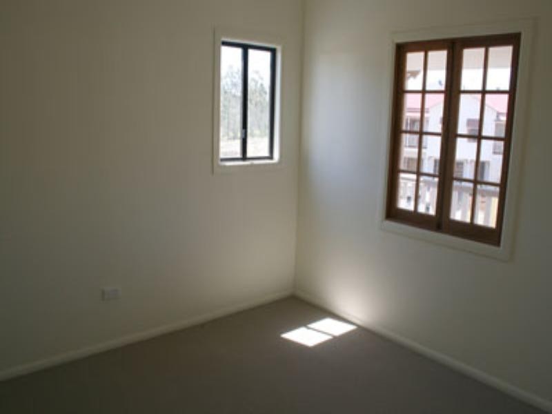 7 Park Edge Drive, Springfield Lakes QLD 4300