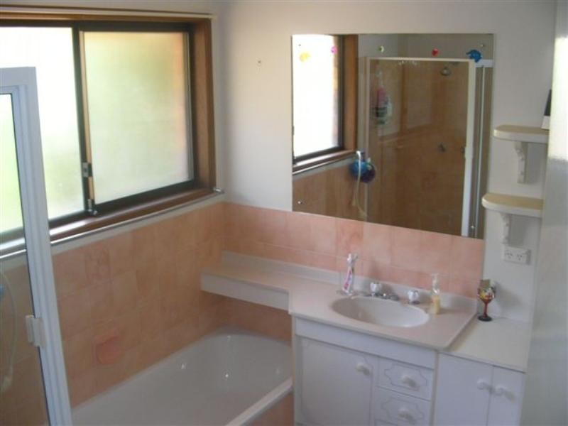 On Maltry Street, Camira QLD 4300