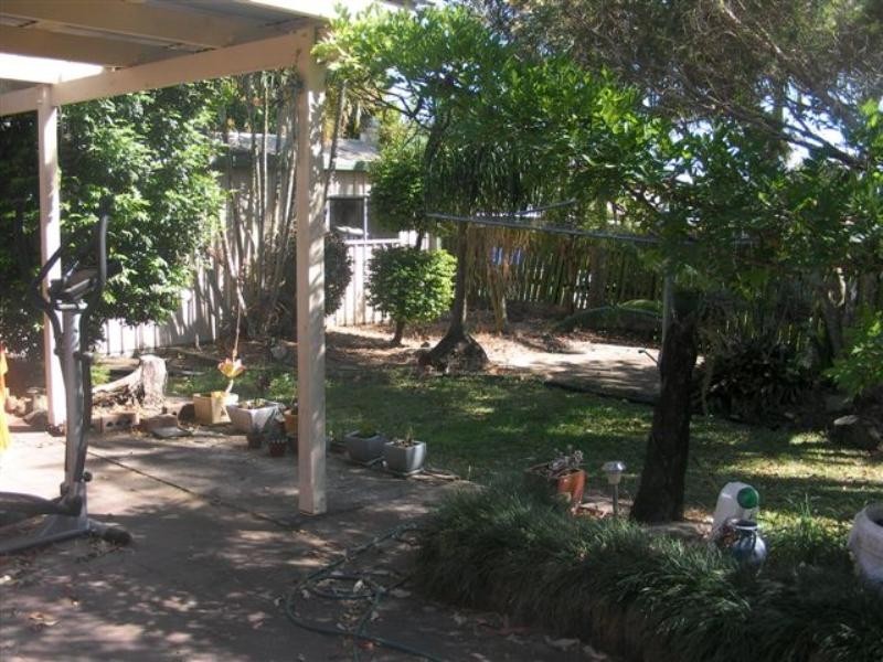 On Maltry Street, Camira QLD 4300