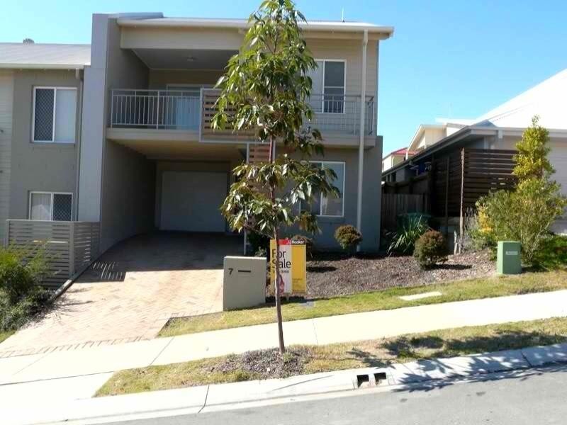 On Clearpoint Way, Springfield Lakes QLD 4300