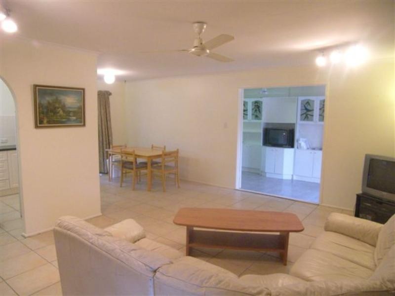 1 Roy Lane, Camira QLD 4300