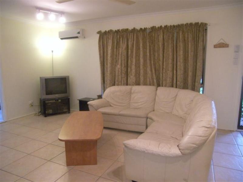 1 Roy Lane, Camira QLD 4300