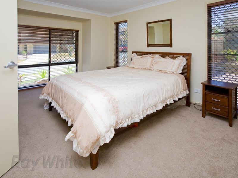 35 Parkview Drive, Springfield Lakes QLD 4300