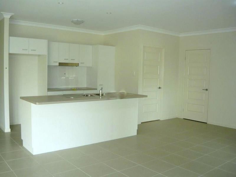 On Cottonwood Crescent, Springfield Lakes QLD 4300