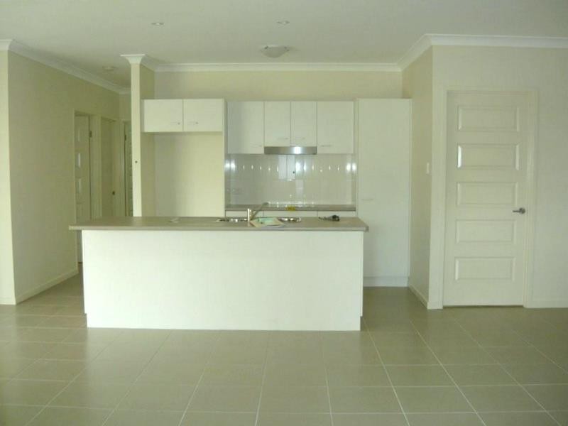 On Cottonwood Crescent, Springfield Lakes QLD 4300