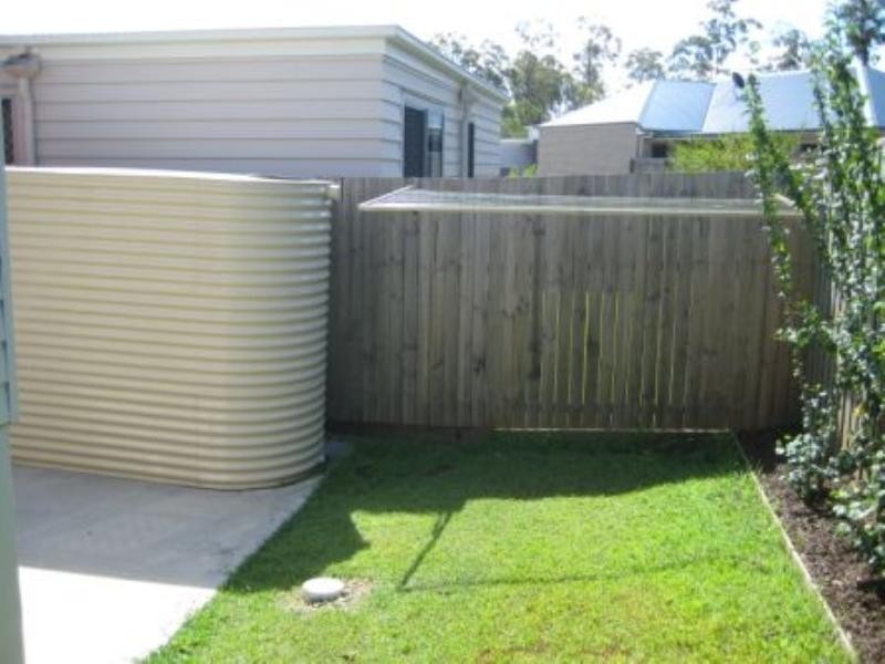 8 Parkview Drive, Springfield Lakes QLD 4300