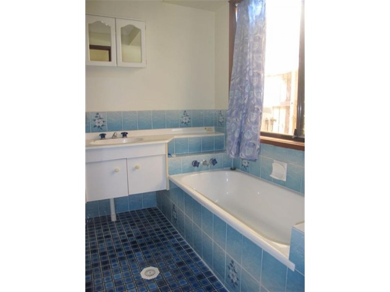 On Amelia Court, Camira QLD 4300